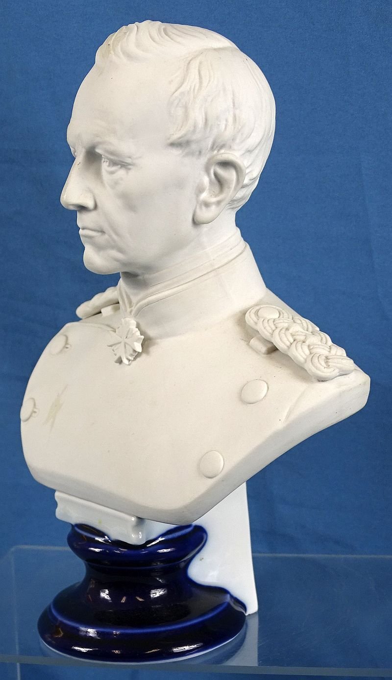 Imperial German KPM Porcelain Bust of Helmuth von Moltke — image 2