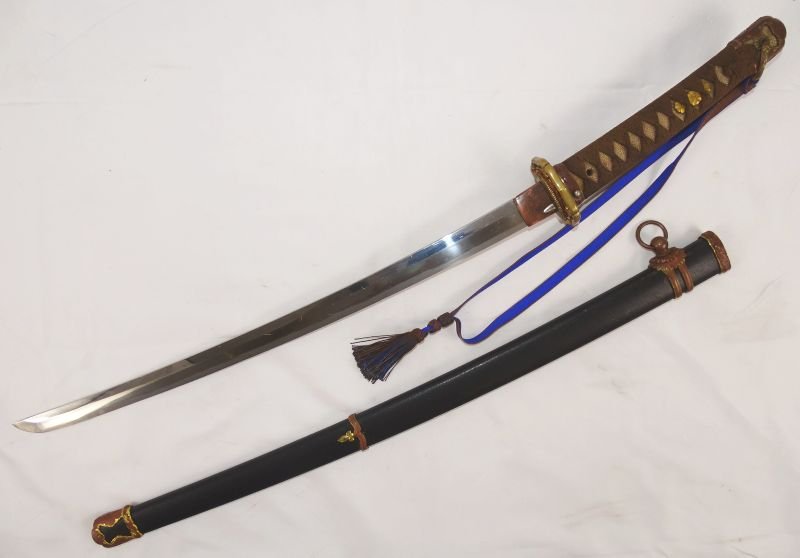 Signed Old Wakizashi Blade in World War II Army Officer Shin Gunto Mounts — image 2