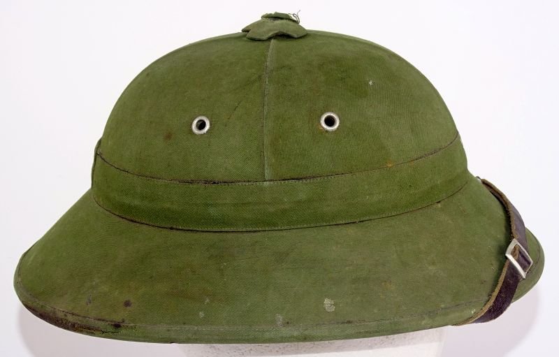 North Vietnamese Army Pith Helmet with Capture Paper and Provenance Document — image 4