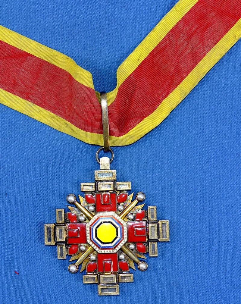 Manchuko Order of the Pillars of State 3rd Class Neck Cross — image 2