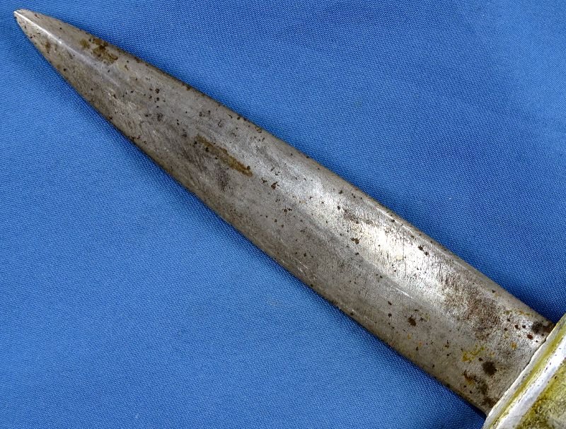 WWII Australian Made 'Knuckle Duster' Fighting Knife with Marine Corps Officer Attribution — image 5