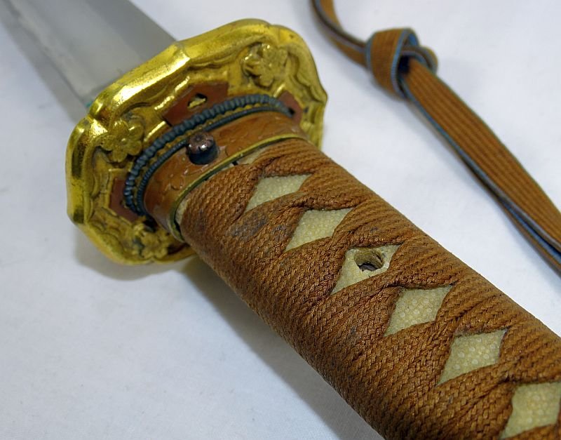 WWII 1944 Dated Army Officer Shin Gunto Sword Signed by Yoshishige — image 10