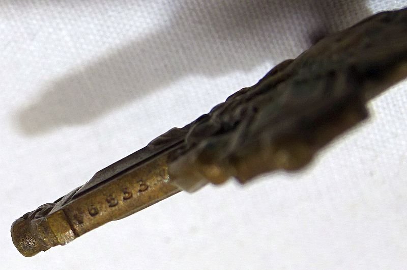 WWI Distinguished Service Cross / Silver Star / WWII Purple Heart Medal and Insignia Group — image 3