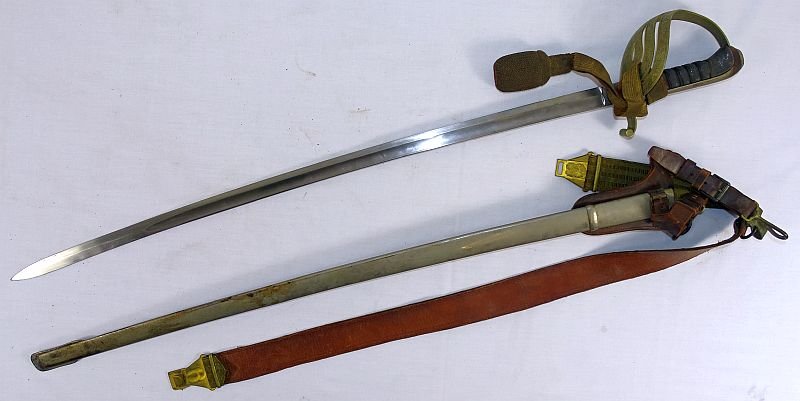 Czechoslovakian M1924 Officer's Sword and Sword Belt — image 5