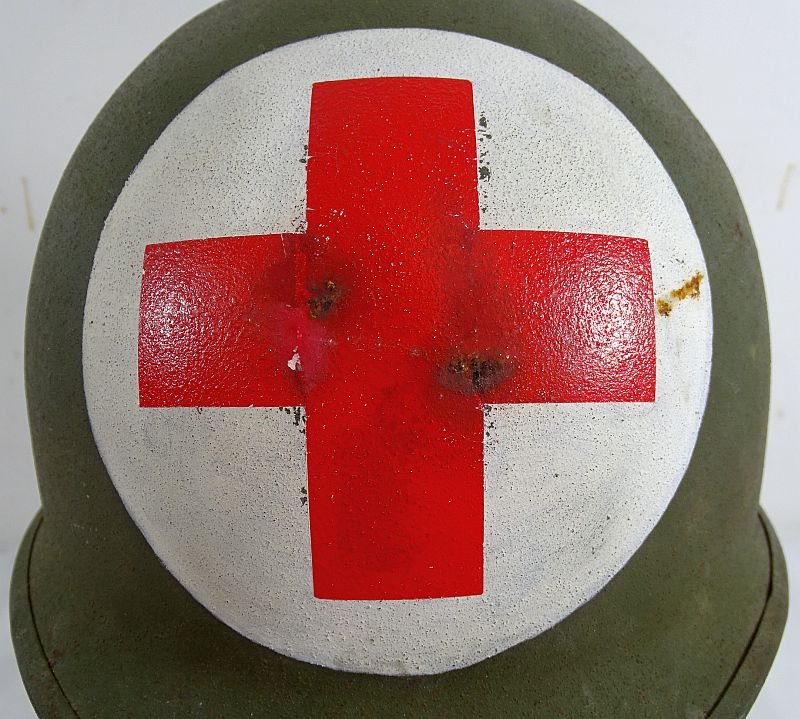 Vietnam War Era Rear Seam Swivel Bale M1 Combat Helmet with Painted Medic Insignia — image 3