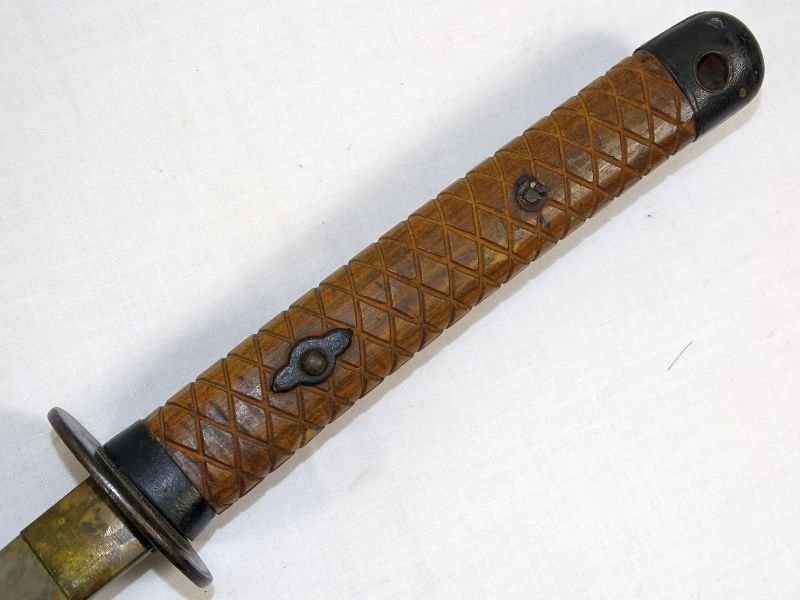 WWII Late War Japanese Army Type 95 Nagoya Arsenal NCO Shin-Gunto Sword — image 10