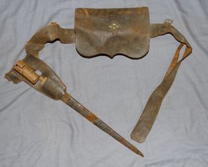 American Militia Belt Rig With Cartridge Box and Bayonet Circa …