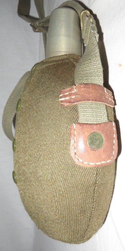 Near Mint WWII Japanese Army Officer's Canteen — image 4
