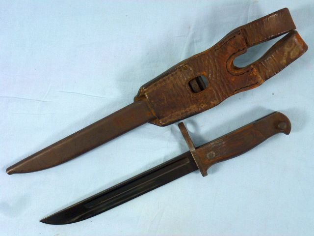 Japanese Army Type 100 Paratrooper Bayonet — image 3