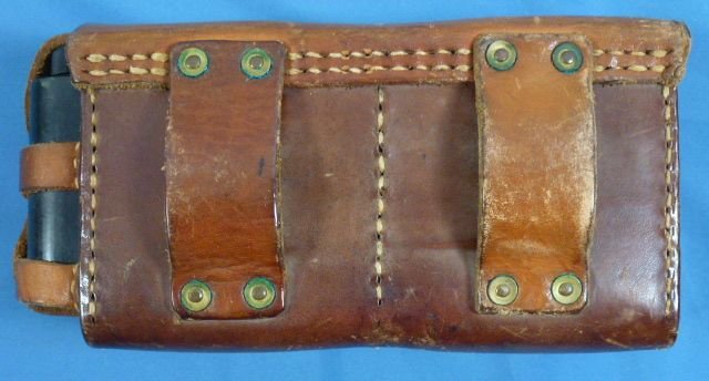 Japanese Type 30 Rear Ammunition Pouch with Oil Bottle — image 2