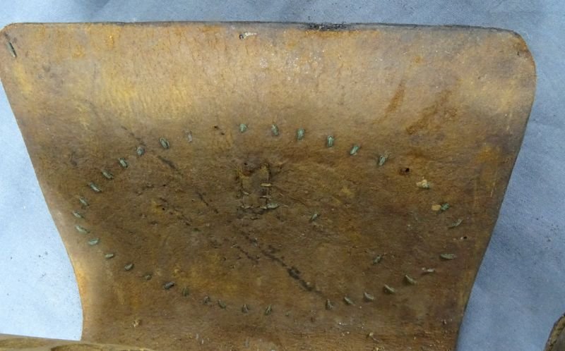 American Federal Period Tack-Decorated 18-Hole Cartridge Box — image 2