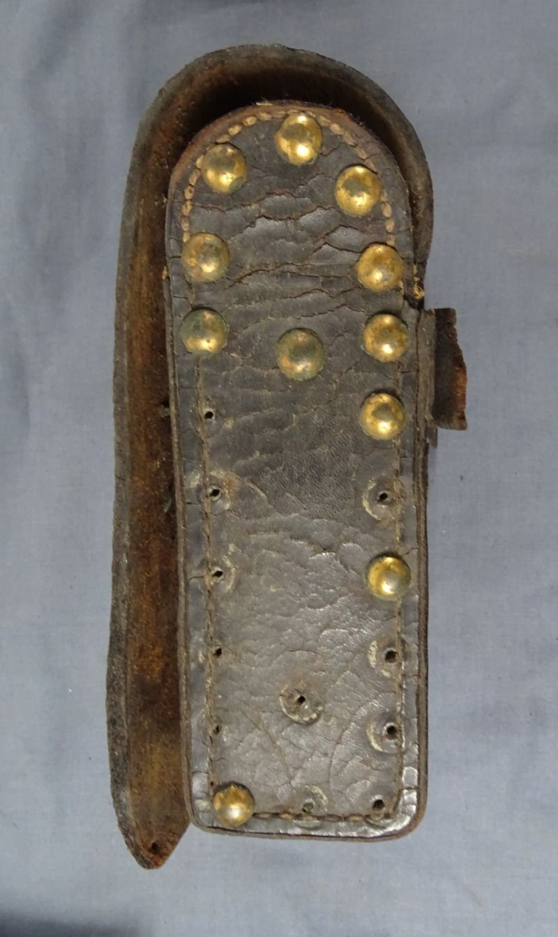 American Federal Period Tack-Decorated 18-Hole Cartridge Box — image 4