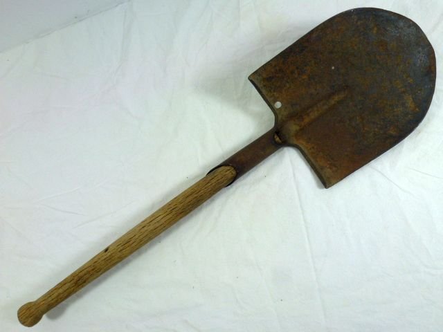 WWII Japanese Army Shovel — image 2