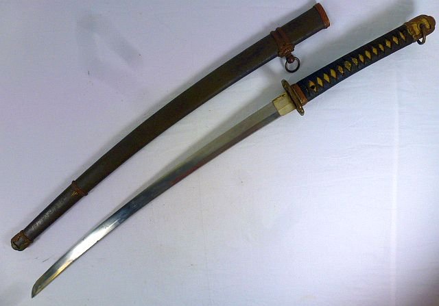 Signed 1943 Japanese Army Officer Shin Gunto Sword — image 2