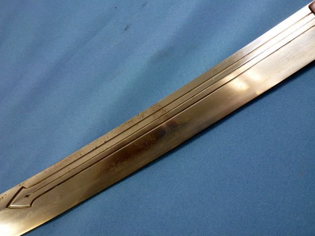 Signed 15th Century Samurai Sword in Resting Scabbard — image 3