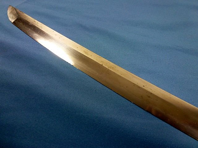 Signed 15th Century Samurai Sword in Resting Scabbard — image 4