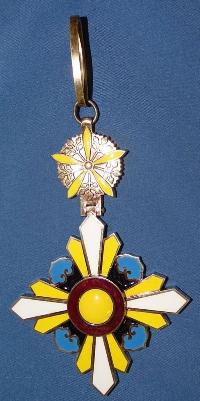 Manchukuo Order of the Auspicious Clouds 2nd Class — image 4