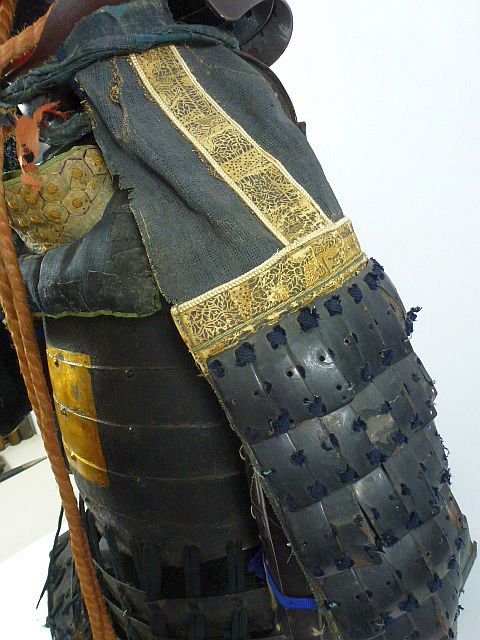 A Suit of Edo Period Japanese Samurai Armor — image 6