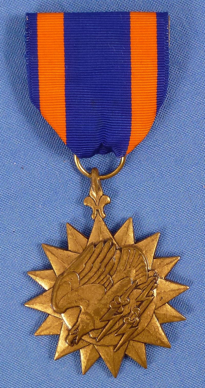 Named and Cased Air Medal — image 2