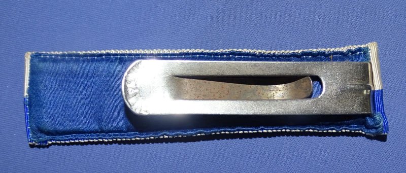 WWI French Made 4″ Clip-On Division HQ Artillery Badge — image 2