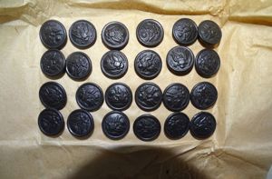 WWI Small Army Uniform Buttons in Original Wrapper 24pcs