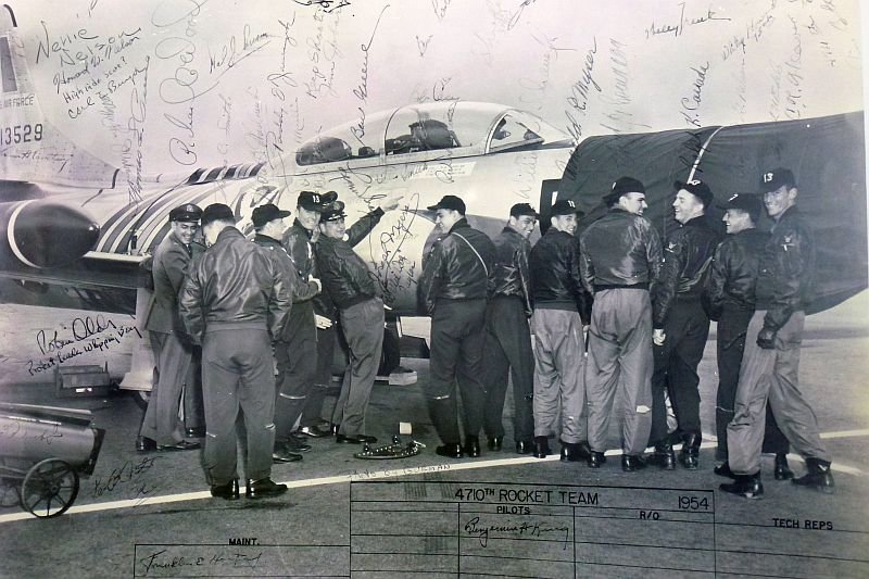 16 Large Korean War Era U.S. Air Force Photographs — image 5
