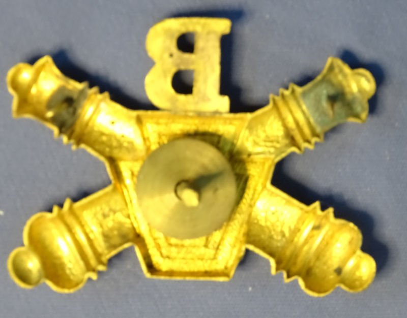 PA Guard Artillery Battery B Cap Insignia. — image 2