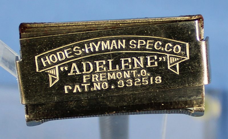 Boxed WWI Razor — image 3