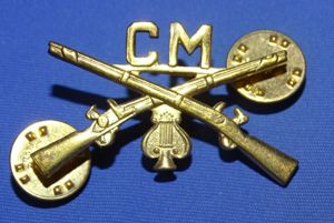 Officer's Infantry CM Musician Collar Insignia