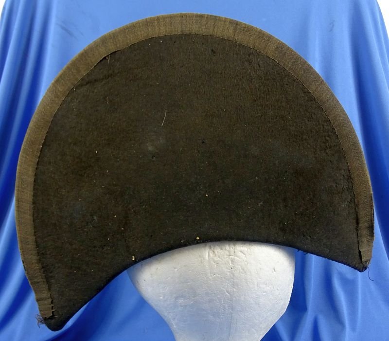 American Federal Period Officer's Bicorn Hat with Box — image 4