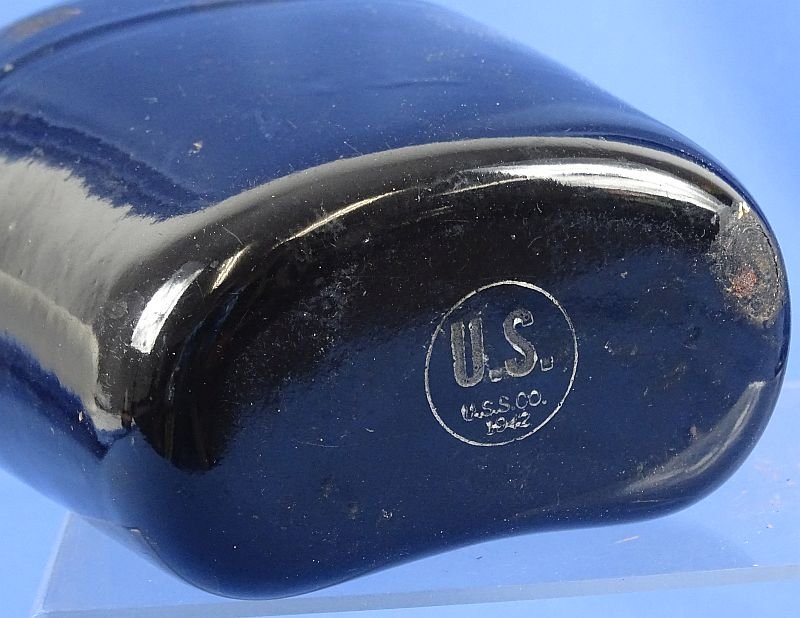 1942 Dated Enamel Canteen — image 3