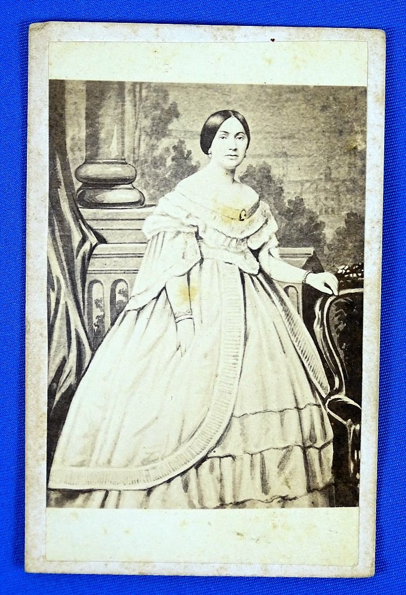 Civil War Carte de Visite: 'Mrs. Jeff Davis'