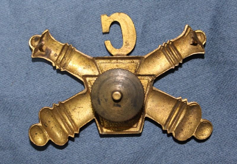 Pennsylvania National Guard Artillery Battery C Hat Insignia — image 2