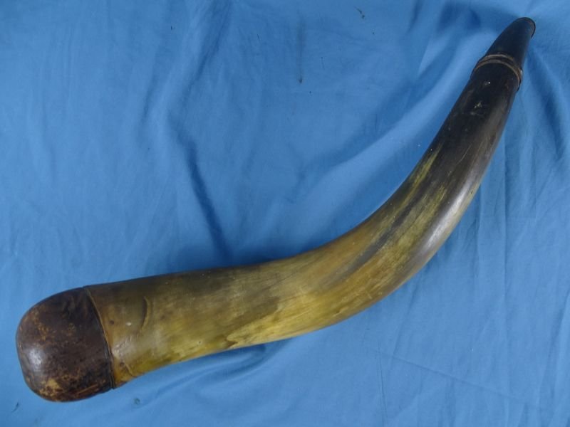 Large Old Powder Horn — image 2