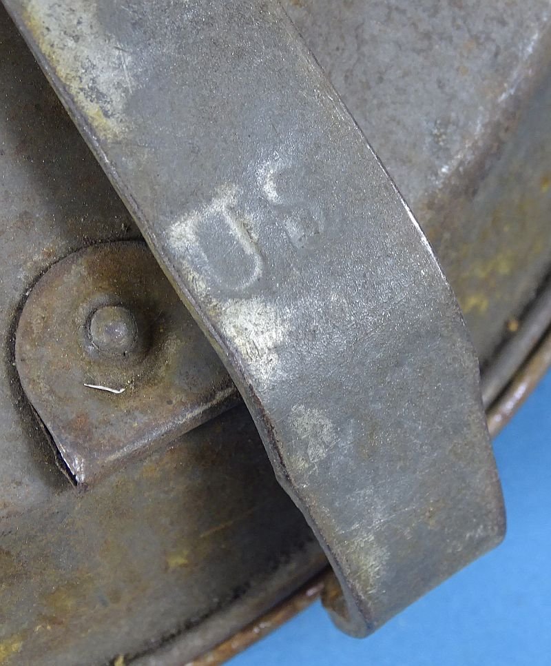 Spanish American War Round Mess Kit Marked US — image 3