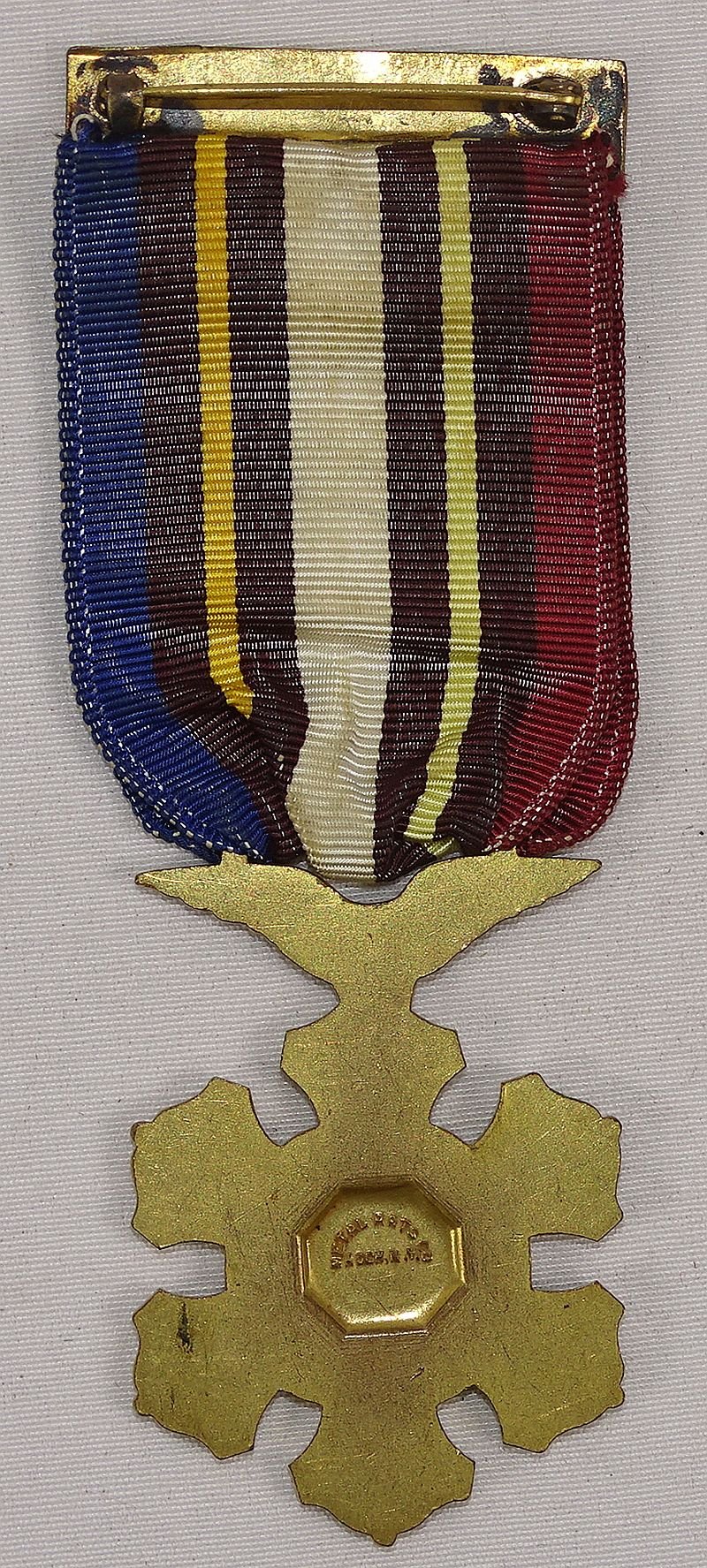 Army & Navy League Auxiliary Member Badge — image 2