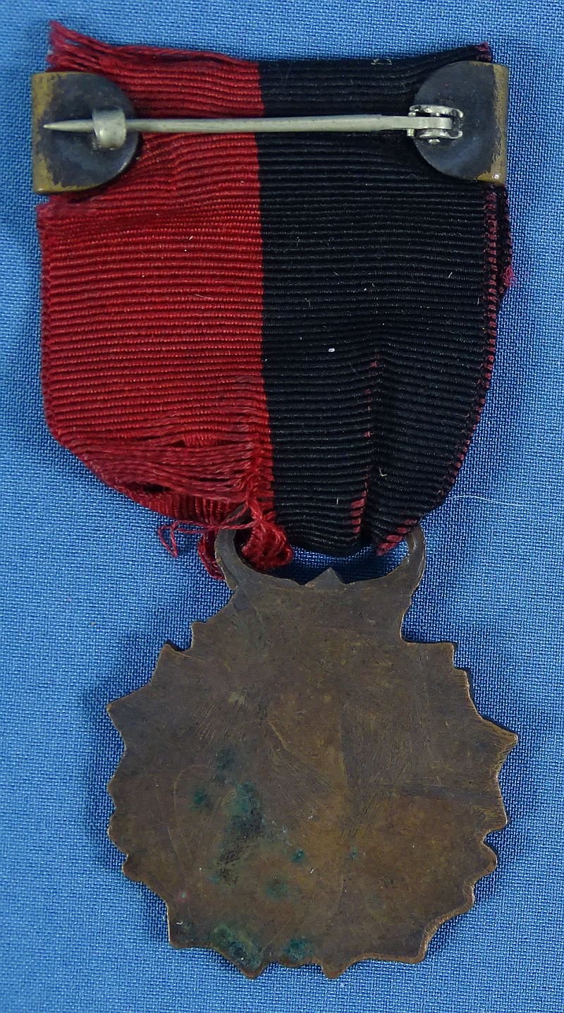 Military Order of the Serpent Member Badge — image 2