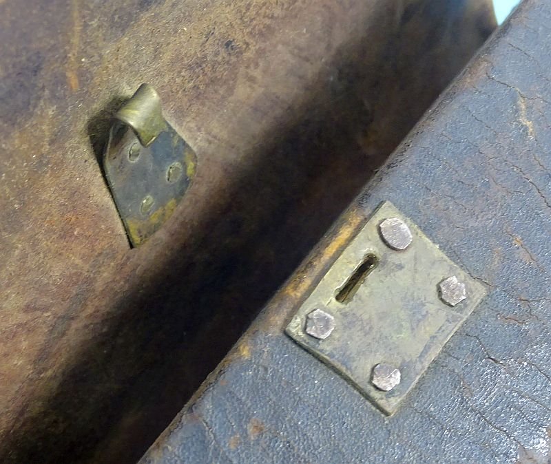 US Federal Period Belly Cartridge Box With Belt — image 4