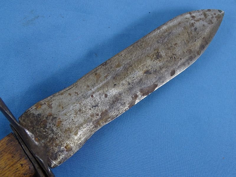 Confederate D Guard Bowie Knife with Tooled Leather Sheath and Shiloh Attribution Plate on a GAR Donation Plaque — image 4