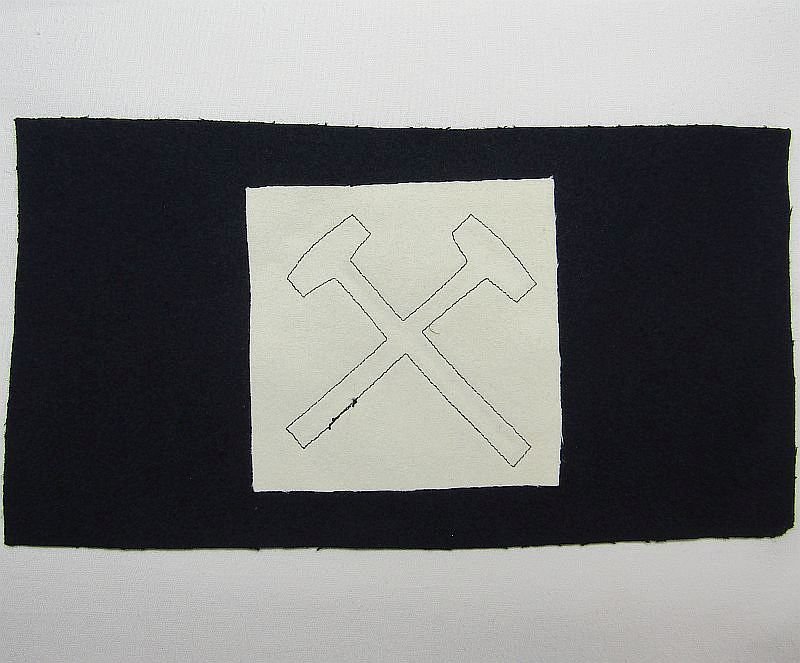1899-1902 Infantry Mechanic Chevron — image 2