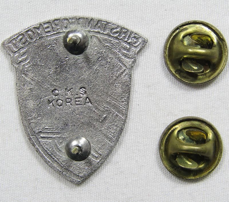 Korean Made 1st Cavalry Division Artillery Unit Crest / DUI — image 2