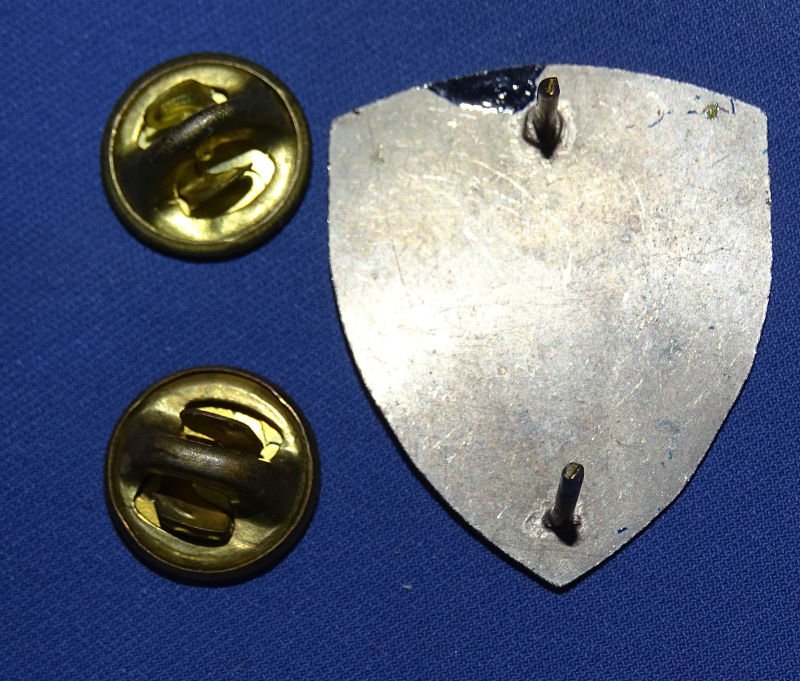 96th Signal Detachment Avionics Beercan Crest/DI — image 2