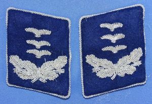 Pair of Luftwaffe Medical Hauptmann Collar Tabs