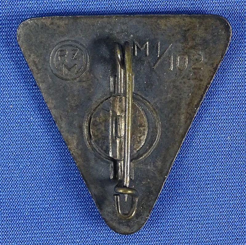 NS-Frauenschaft Leader Ortsgruppe Level Badge RZM M1/102 — image 2