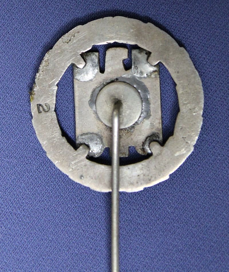 DRK Honor Badge of the German Red Cross Marked '2' (C.E. Junker — image 2