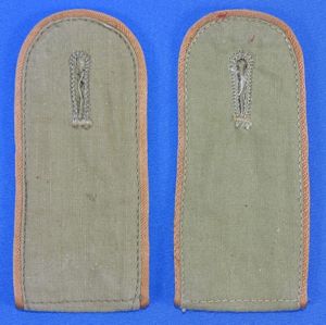 Pair of Luftwaffe Signals Branch Tropical Shoulder Straps