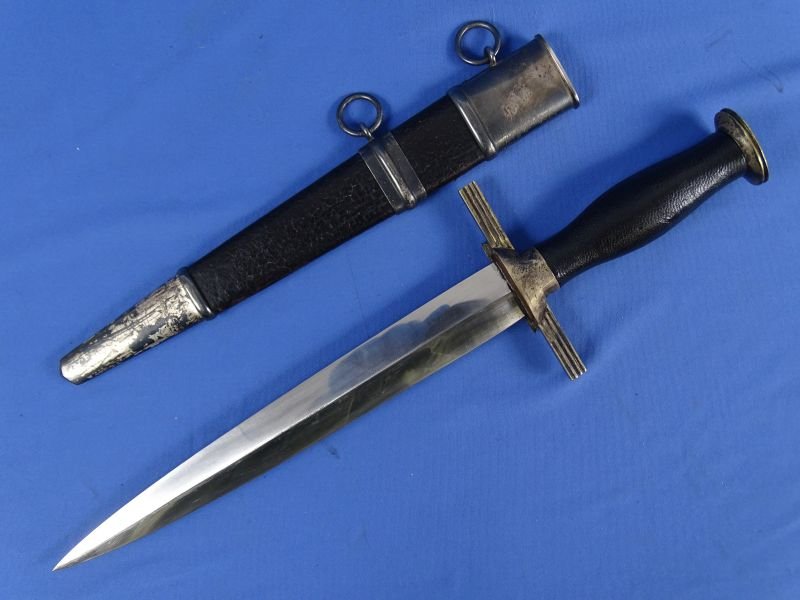 Uncleaned Second Model RLB Officer Dagger — image 3