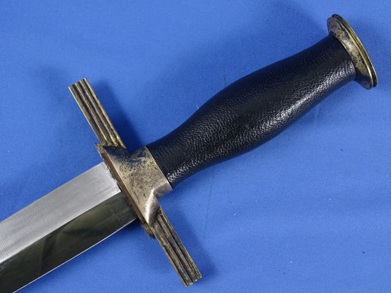 Uncleaned Second Model RLB Officer Dagger — image 7