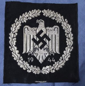 NSRL / DRL 1944 Silver Sports Cloth Badge