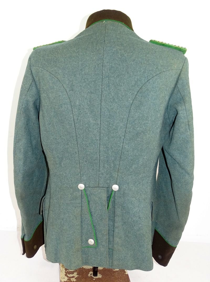 Third Reich Schutzpolizei Wachtmeister NCO Tunic — image 4